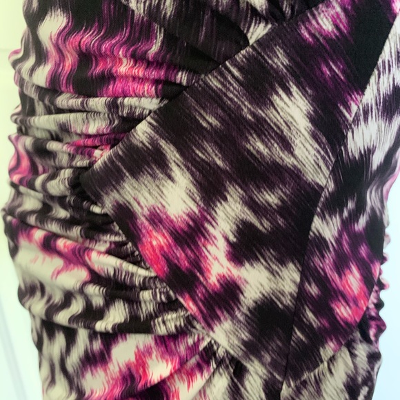 Planet dress with purple design - Picture 3 of 6